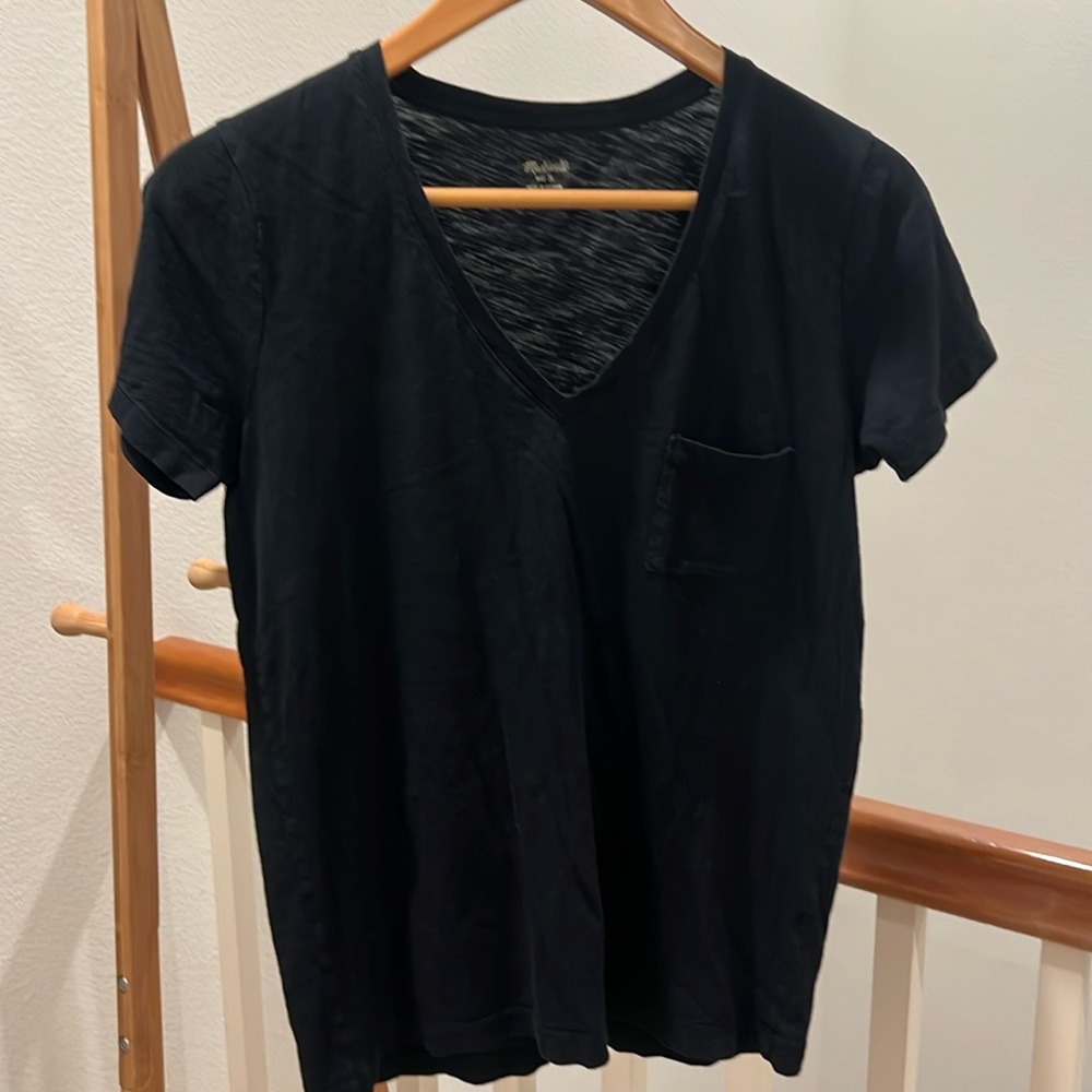 Madewell V-neck with pocket tee